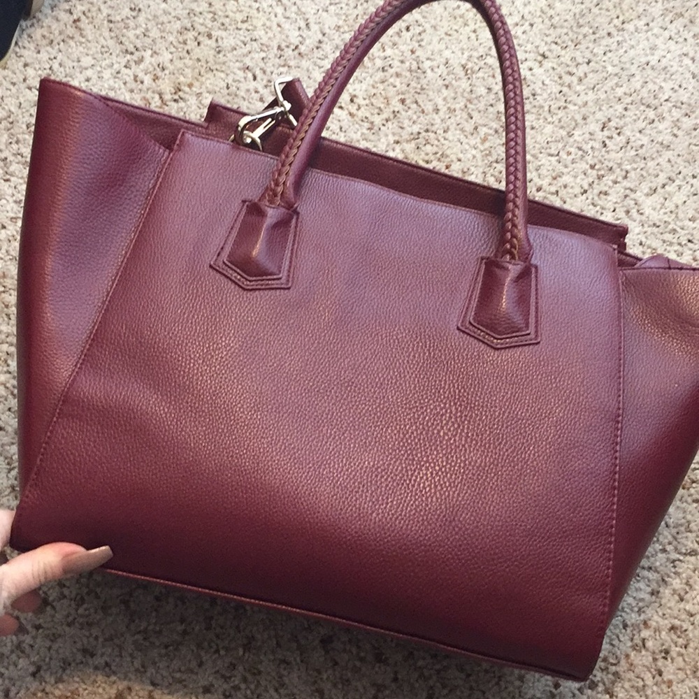 Hm bag minor wear to the inside but like new out